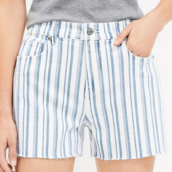 LOFT Fresh Cut Denim Cut Off Shorts in Blue White Stripe size 30/10 - Picture 1 of 6